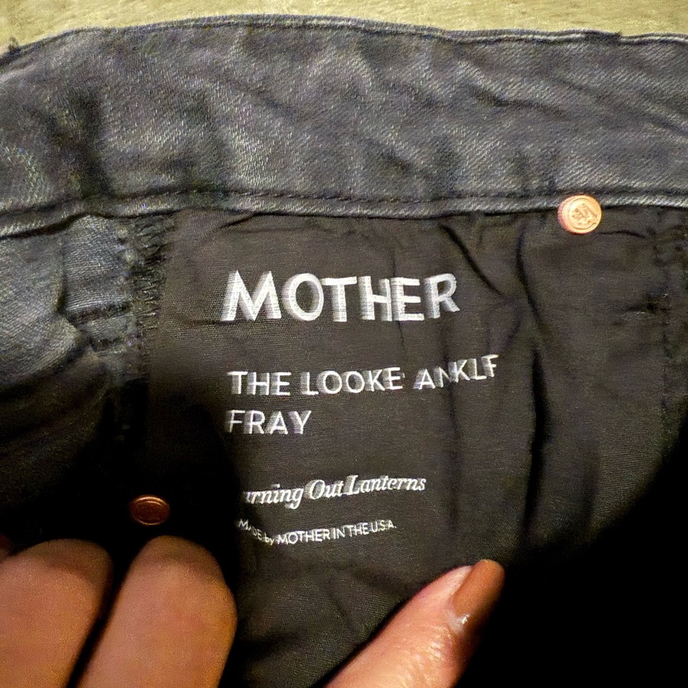 MOTHER THE LOOKER ANKLE FRAY JEANS - BURNING OUT LANTERNS Size 27 - Picture 11 of 11
